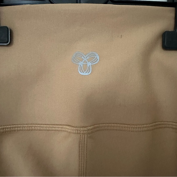 Legging and Sport Bra Set | TNA - Picture 5 of 8